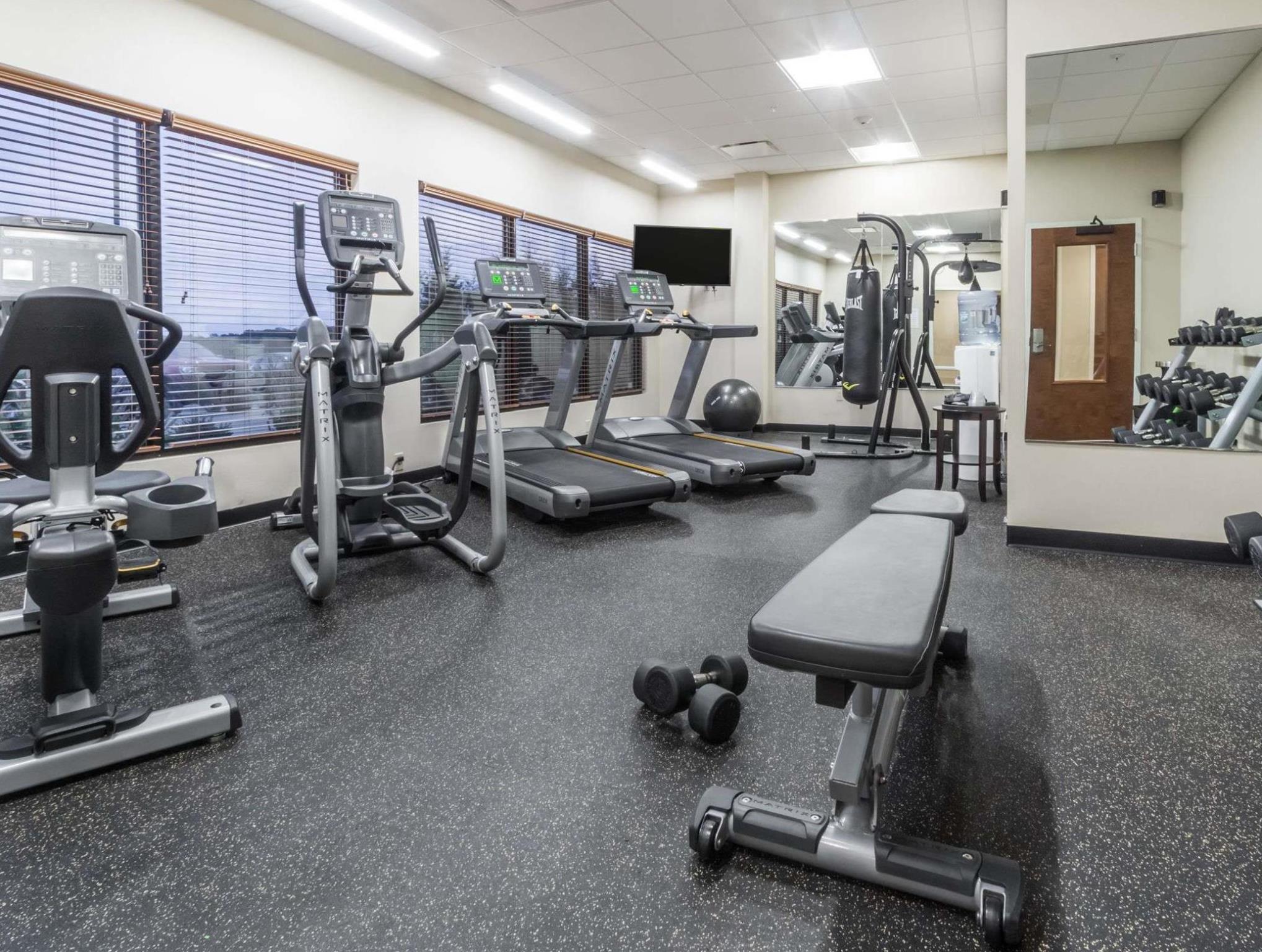 Hawthorn Suites By Wyndham Wheeling At The Highlands Triadelphia Ngoại thất bức ảnh