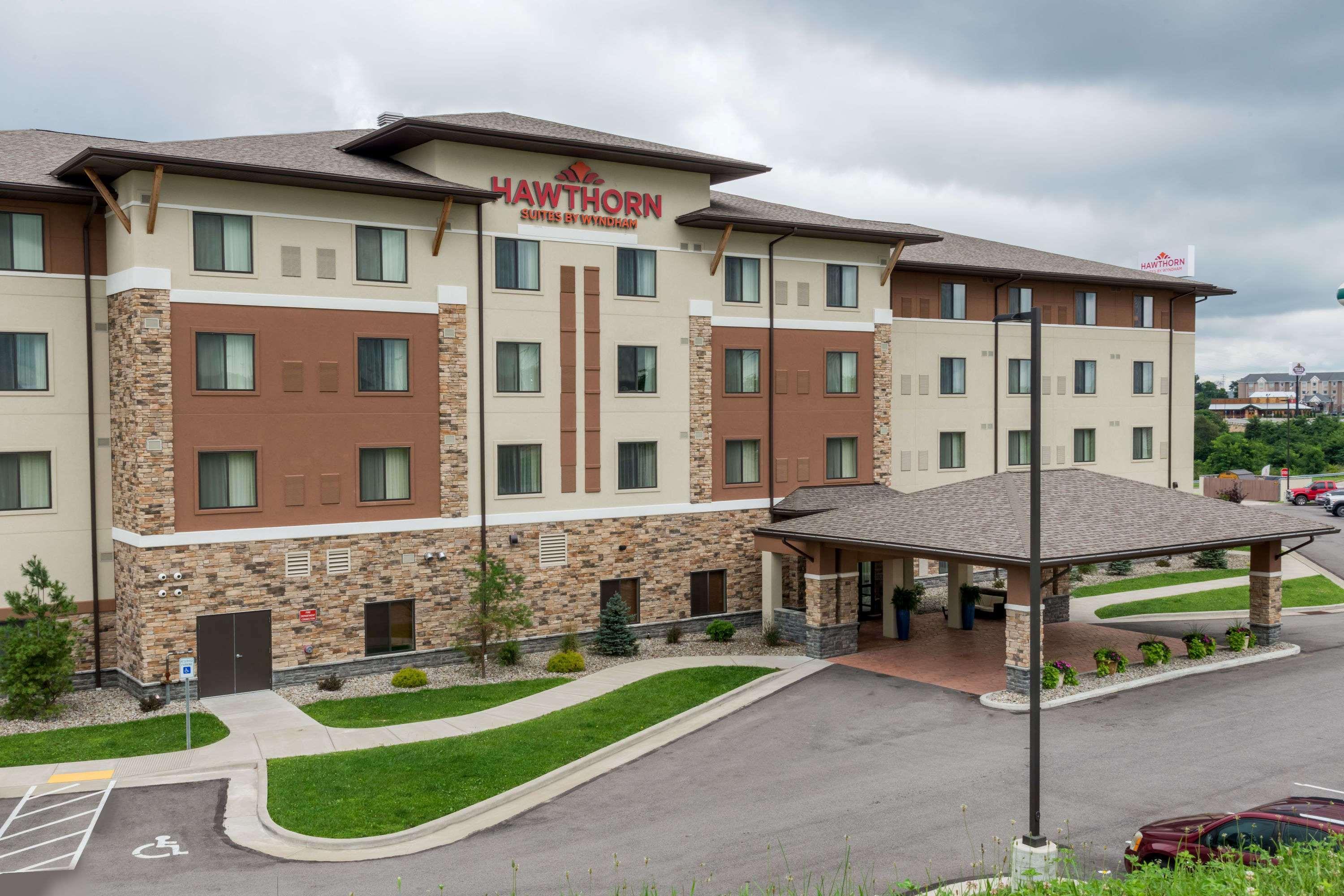 Hawthorn Suites By Wyndham Wheeling At The Highlands Triadelphia Ngoại thất bức ảnh