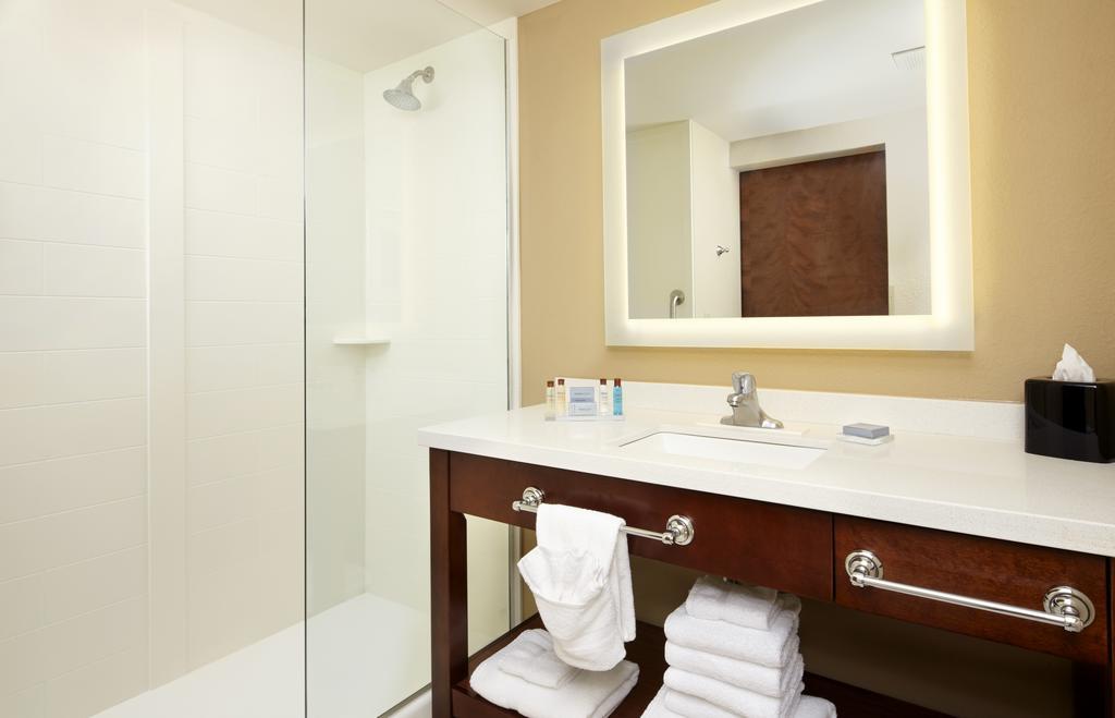 Hawthorn Suites By Wyndham Wheeling At The Highlands Triadelphia Ngoại thất bức ảnh